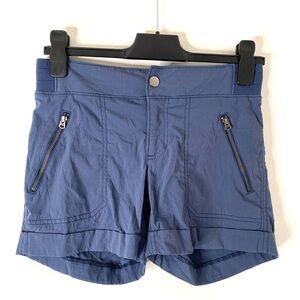 Athleta Blue Cuffed Zipper 4.5” Short